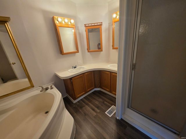 31 N Vacation Way, North Manchester, IN 46962