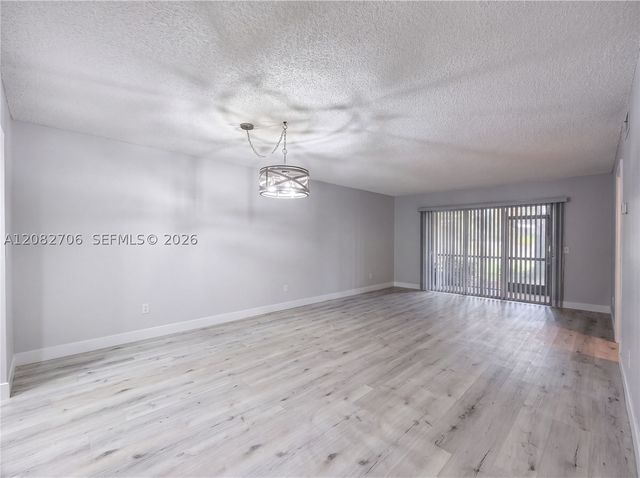 750 SW 138th Ave 103F, Pembroke Pines, FL 33027