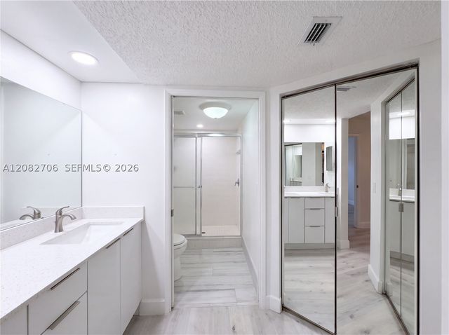 750 SW 138th Ave 103F, Pembroke Pines, FL 33027