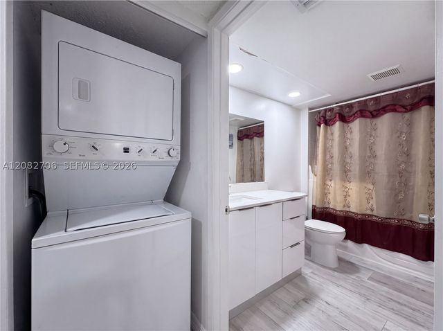 750 SW 138th Ave 103F, Pembroke Pines, FL 33027