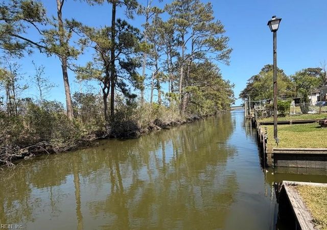 141 Williams DR, Knotts Island, NC 27950