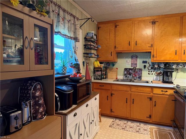 141 Williams DR, Knotts Island, NC 27950