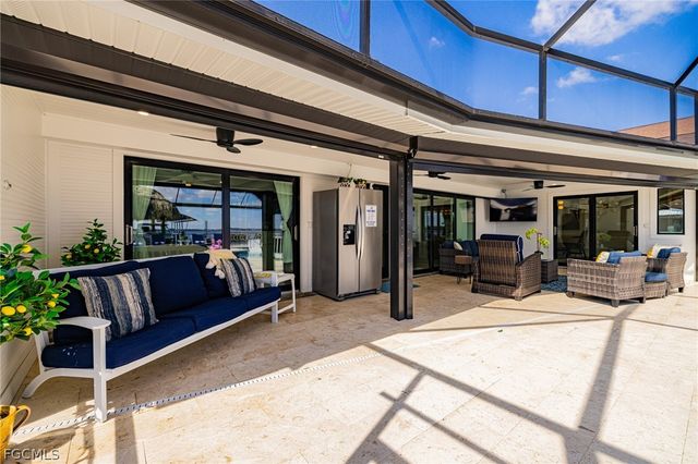 3907 SE 21st PL, Cape Coral, FL 33904