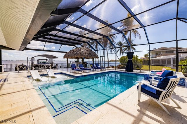 3907 SE 21st PL, Cape Coral, FL 33904