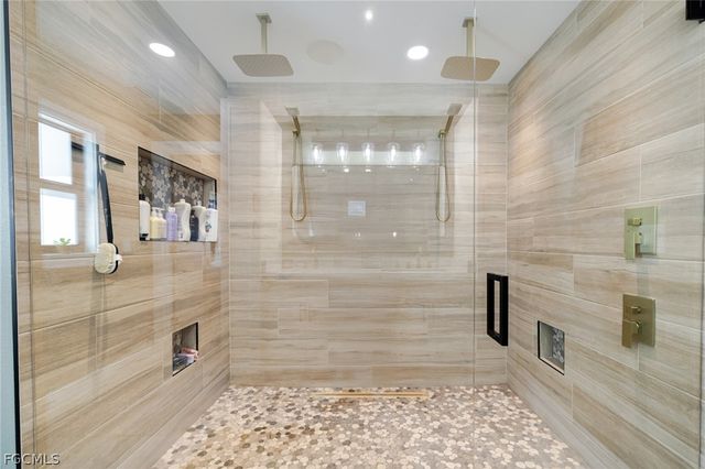 3907 SE 21st PL, Cape Coral, FL 33904