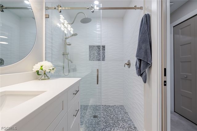 3907 SE 21st PL, Cape Coral, FL 33904