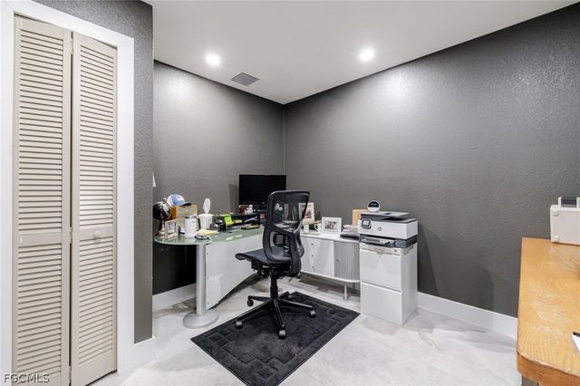 3907 SE 21st PL, Cape Coral, FL 33904