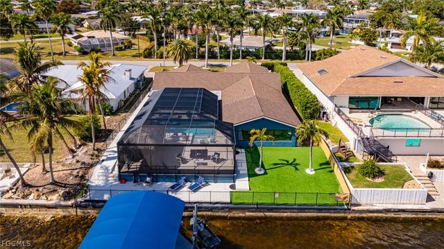 3907 SE 21st PL, Cape Coral, FL 33904