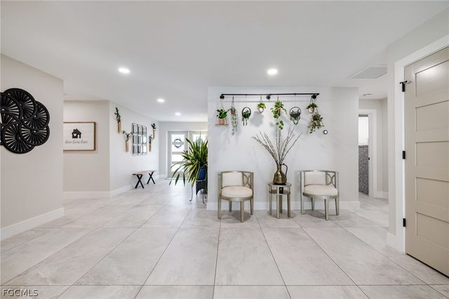 3907 SE 21st PL, Cape Coral, FL 33904