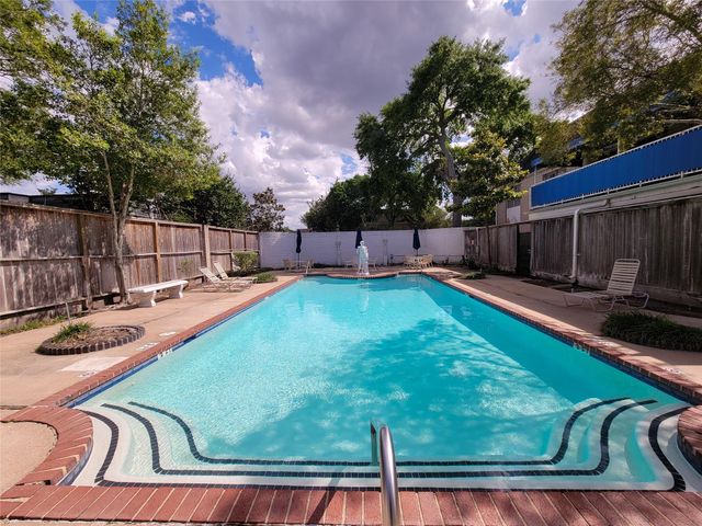 2600 Bellefontaine Street A18, Houston, TX 77025