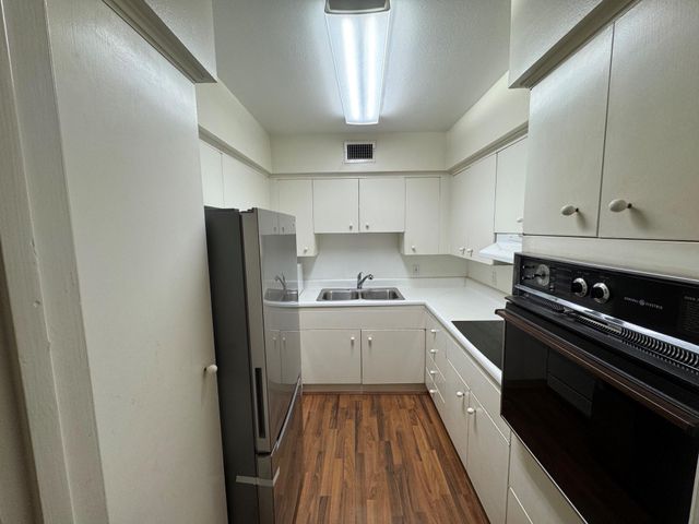 2600 Bellefontaine Street A18, Houston, TX 77025