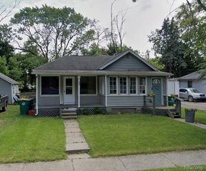 854 Maplewood Avenue 2, Ypsilanti, MI 48197