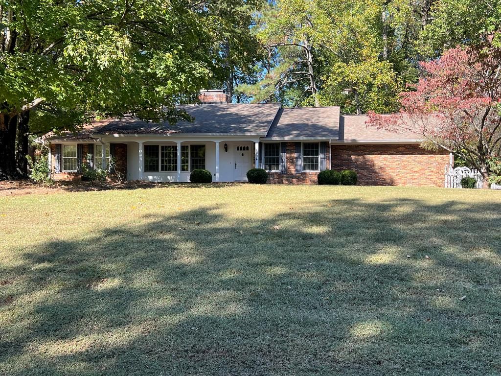 1804 Woodvalley Court, Dalton, GA 30720