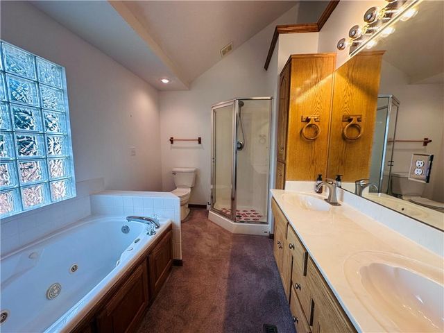 19009 E 34 Street S, Independence, MO 64057