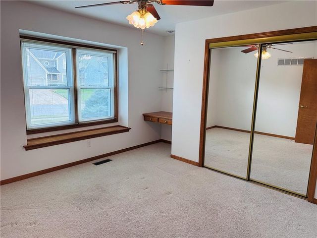 19009 E 34 Street S, Independence, MO 64057