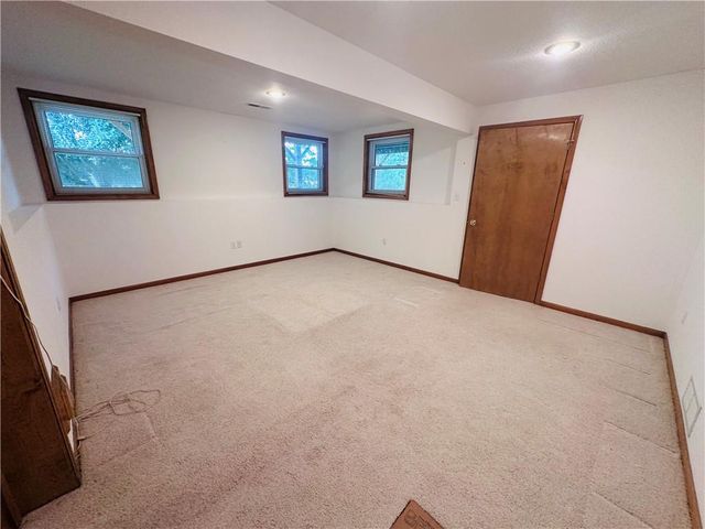 19009 E 34 Street S, Independence, MO 64057