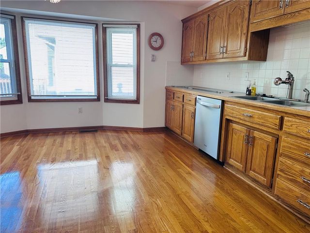 19009 E 34 Street S, Independence, MO 64057
