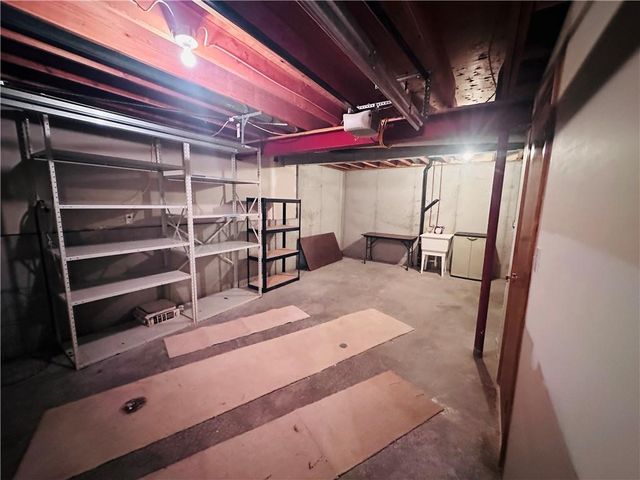 19009 E 34 Street S, Independence, MO 64057