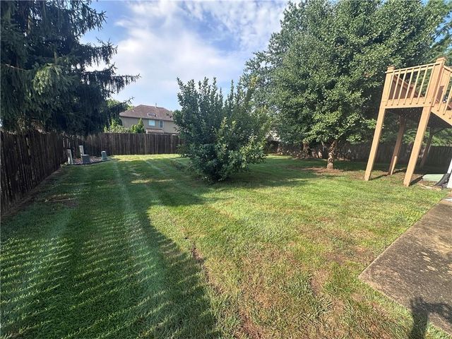 19009 E 34 Street S, Independence, MO 64057