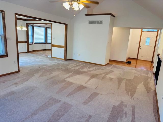 19009 E 34 Street S, Independence, MO 64057