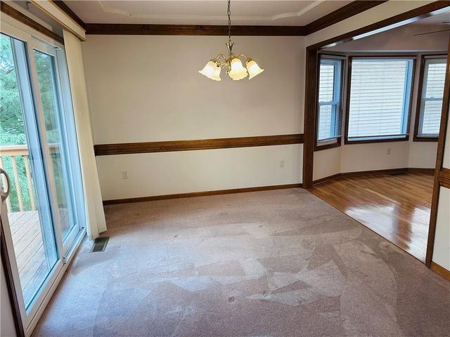 19009 E 34 Street S, Independence, MO 64057