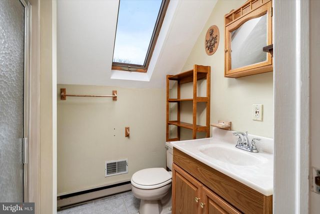 24 CUMBERLAND RD, Hamilton, NJ 08690