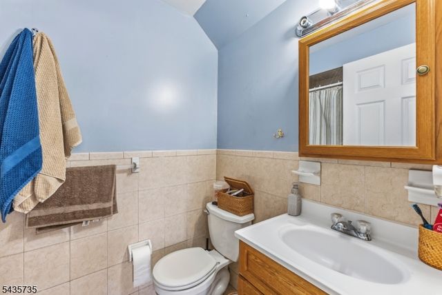 56 Vincent St, Newark City, NJ 07105