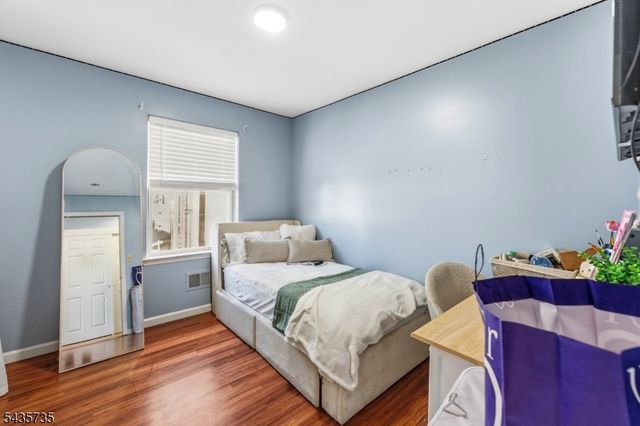 56 Vincent St, Newark City, NJ 07105