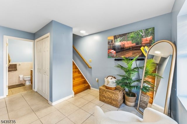 56 Vincent St, Newark City, NJ 07105