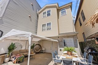 56 Vincent St, Newark City, NJ 07105