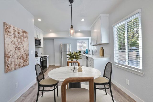 3519 Hoover Street, Redwood City, CA 94063