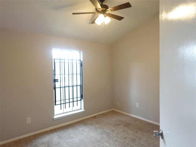 10811 Thorncliff Drive, Humble, TX 77396