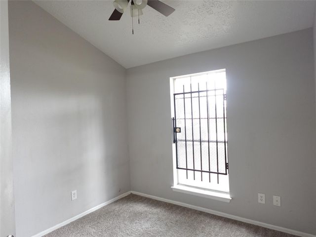 10811 Thorncliff Drive, Humble, TX 77396