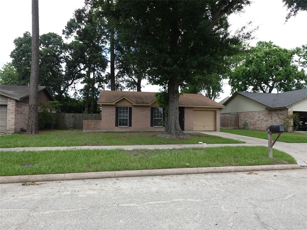10811 Thorncliff Drive, Humble, TX 77396
