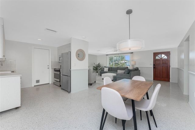 1691 LAKEVIEW PLACE, Englewood, FL 34223