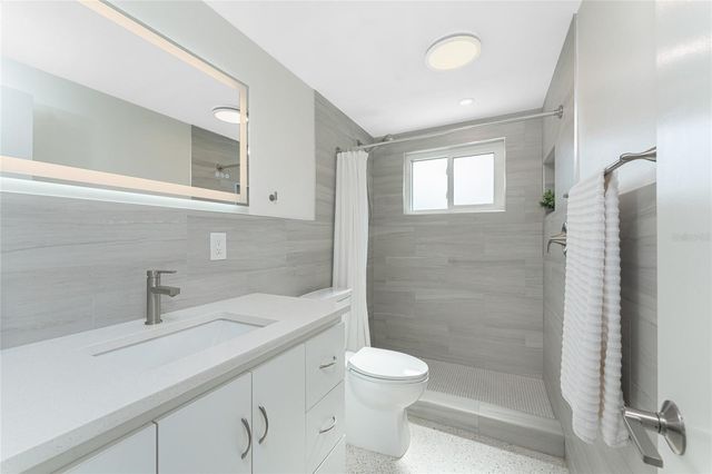 1691 LAKEVIEW PLACE, Englewood, FL 34223