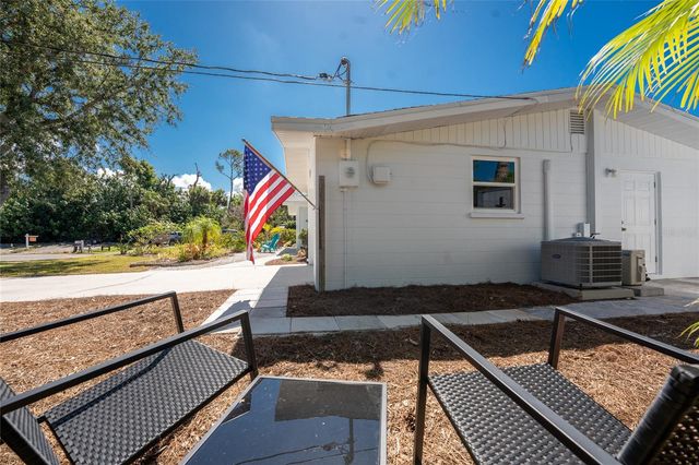 1691 LAKEVIEW PLACE, Englewood, FL 34223