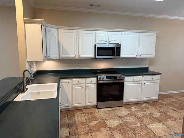 139 Canterbury Drive, Madison, AL 35758