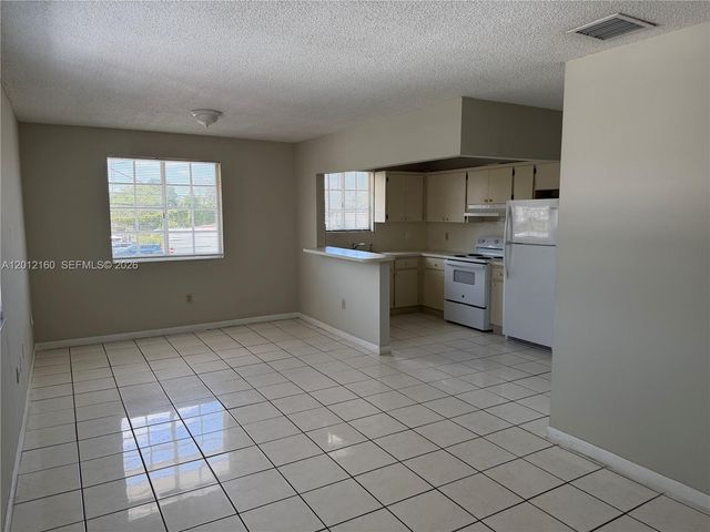 837 SE 8th Ct 2, Hialeah, FL 33010