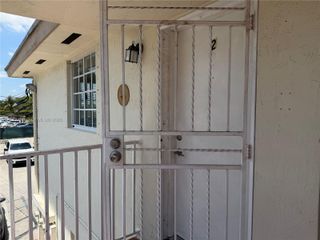 837 SE 8th Ct 2, Hialeah, FL 33010