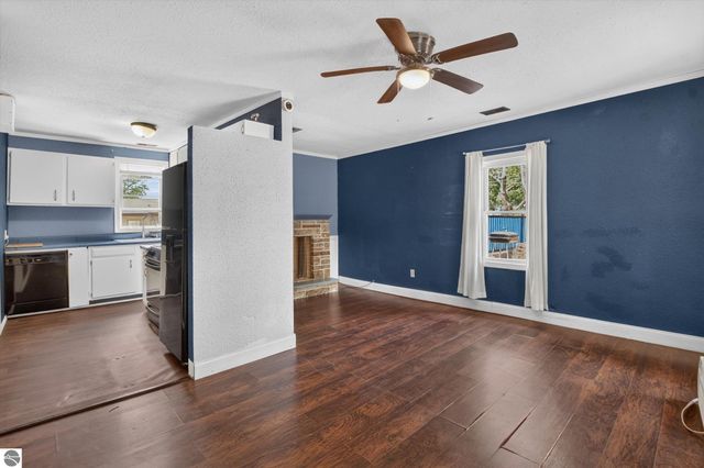 1035 Fairview Avenue, Alma, MI 48801