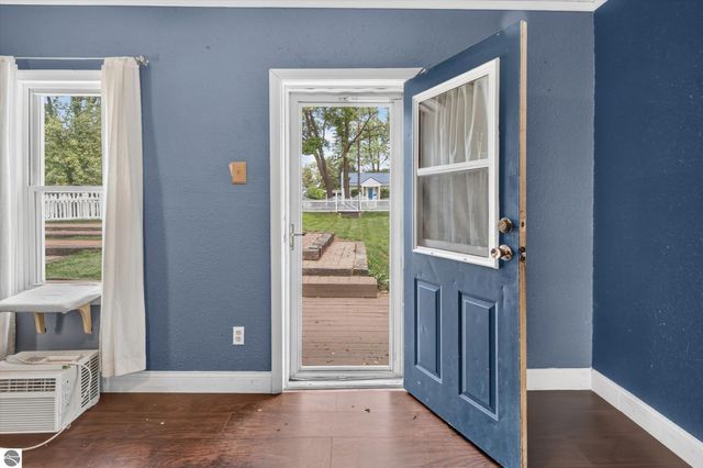 1035 Fairview Avenue, Alma, MI 48801
