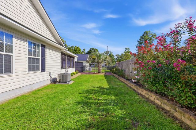 4394 Triangle St., Loris, SC 29569