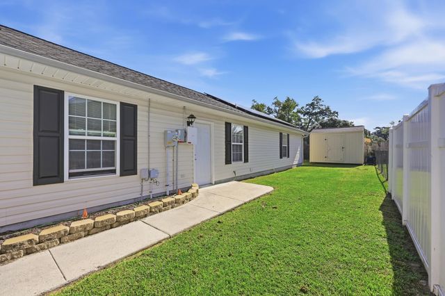 4394 Triangle St., Loris, SC 29569