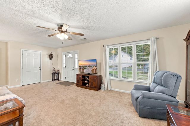 4394 Triangle St., Loris, SC 29569