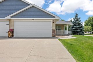1035 Acacia Dr NE, Cedar Rapids, IA 52402