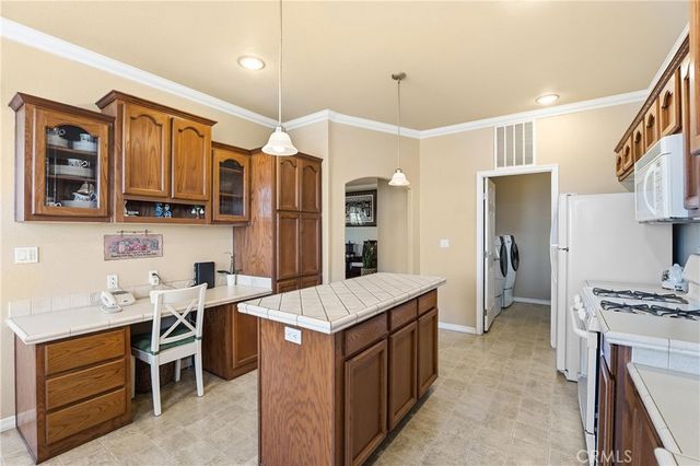 1245 W Cienega Avenue 212, San Dimas, CA 91773