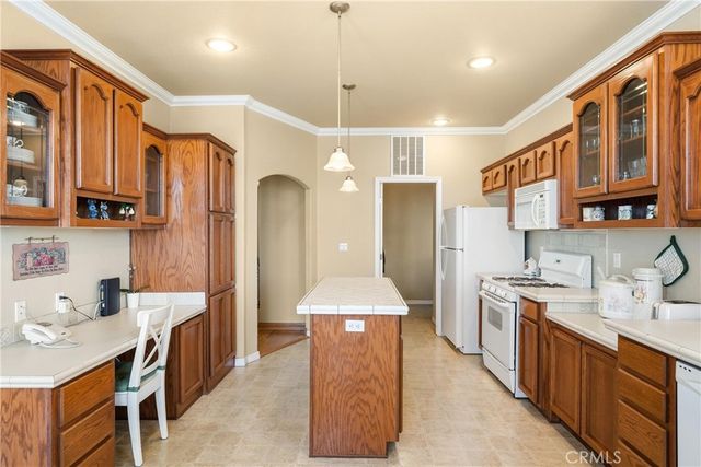 1245 W Cienega Avenue 212, San Dimas, CA 91773