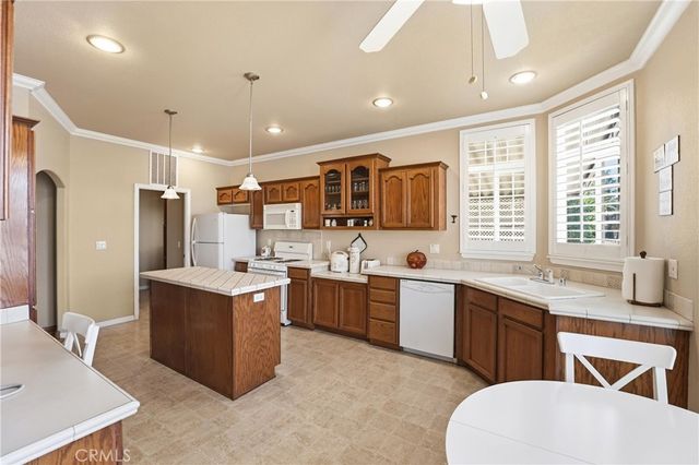 1245 W Cienega Avenue 212, San Dimas, CA 91773