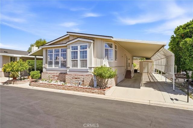1245 W Cienega Avenue 212, San Dimas, CA 91773